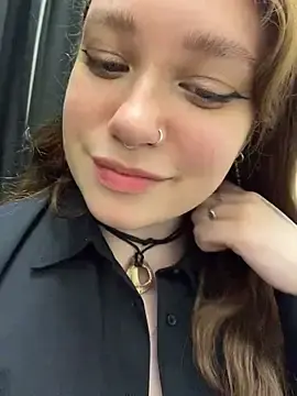 Stripchat Adult Webcams of lucy-joy