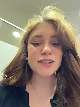 Stripchat Best live sex cam show of lucy-joy