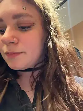 Stripchat Free Porn Cam of lucy-joy