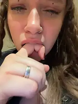 Stripchat Watch Live Sex Cams of lucy-joy