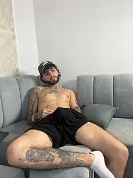Stripchat Free Porn Cam of pablo_veelez