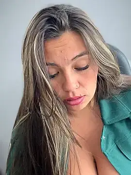 Stripchat Best Webcam of LIZ-06_