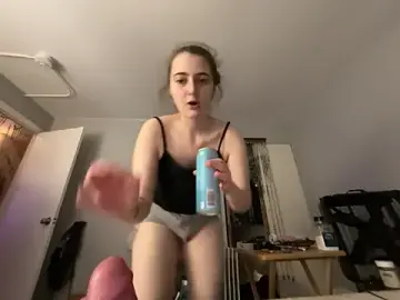 Stripchat Best live sex cam show of Snowbunnycake_131