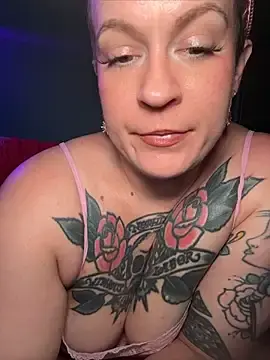 Stripchat Adult Webcam of quinnmariexo