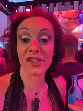 Stripchat Private Sex Chat of therealbeverlycious