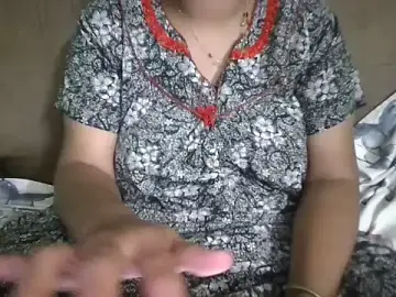 Stripchat Nude Webcam of Tamil_Shailu