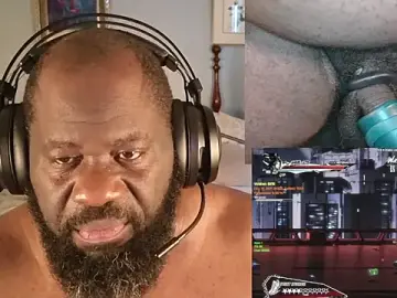 Stripchat Adult Webcam of Wizzyg75