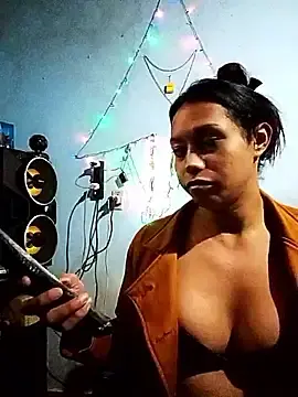 Stripchat Live Sex Cam of kikitavc