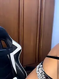 Stripchat Adult Webcam of SexyAninha18