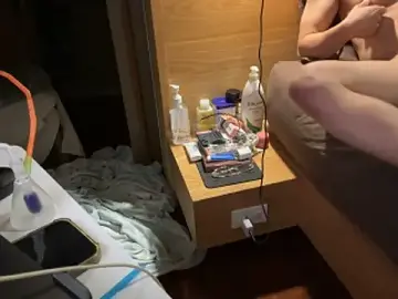 Stripchat Free Porn Cam of cloudboy_kk8