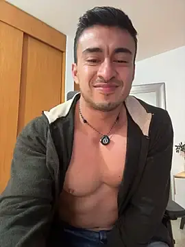 Stripchat Free Porn Cam of Chris_Clarck
