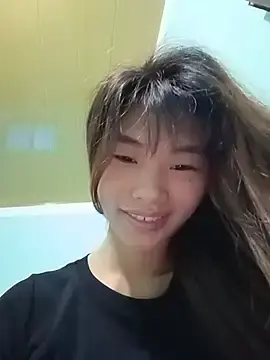 Stripchat Sex Cam of Lonalysexy