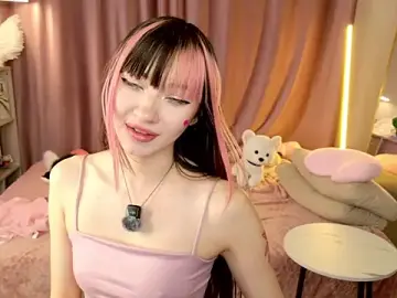 Stripchat Adult Video Chat of MiiyaYummy