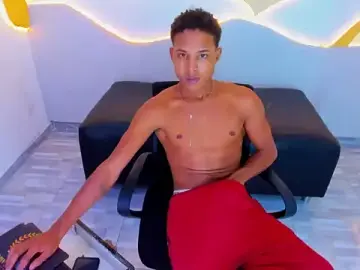 Stripchat Live Sex Cam of RafaelVander