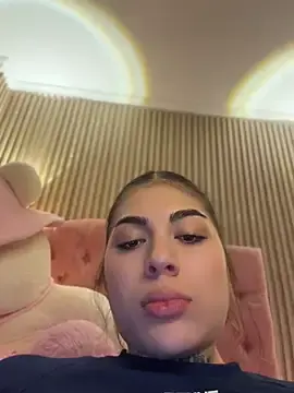 Stripchat Free Live Porn of Sarasanders_4