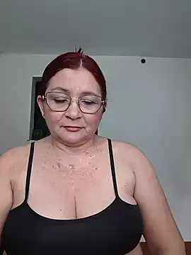 Stripchat Free Live Porn of marfil_milf