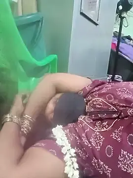 Stripchat Sex Chat of tamilkaviya431