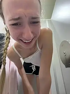 Stripchat Watch Live Sex Cams of Lia-see-ya