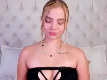 Stripchat Free Porn Cam of Sofi_glow