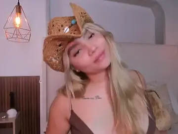 Stripchat Live Sex of Sofi_glow