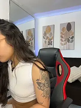 Stripchat Sex Cam of alessia-ferrer1