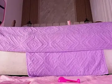 Stripchat Watch Live Sex Cams of emyli_sw_