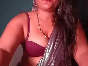 Stripchat Live Sex Cam of YourDesi_Laila_