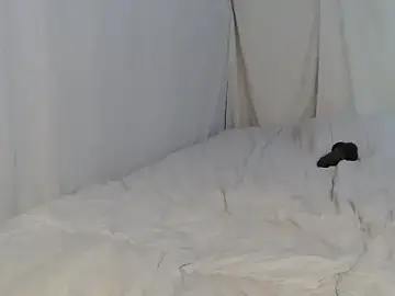 Stripchat Live Sex Cam of saraswirls69@xh