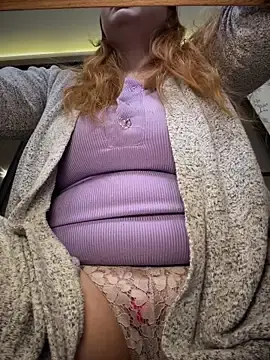 Stripchat Sex Cam of CandyShoopp