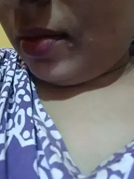 Stripchat Sex Cam of bhuvana_kannada