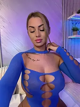 Stripchat Watch Live Sex Cams of KirstieVegas