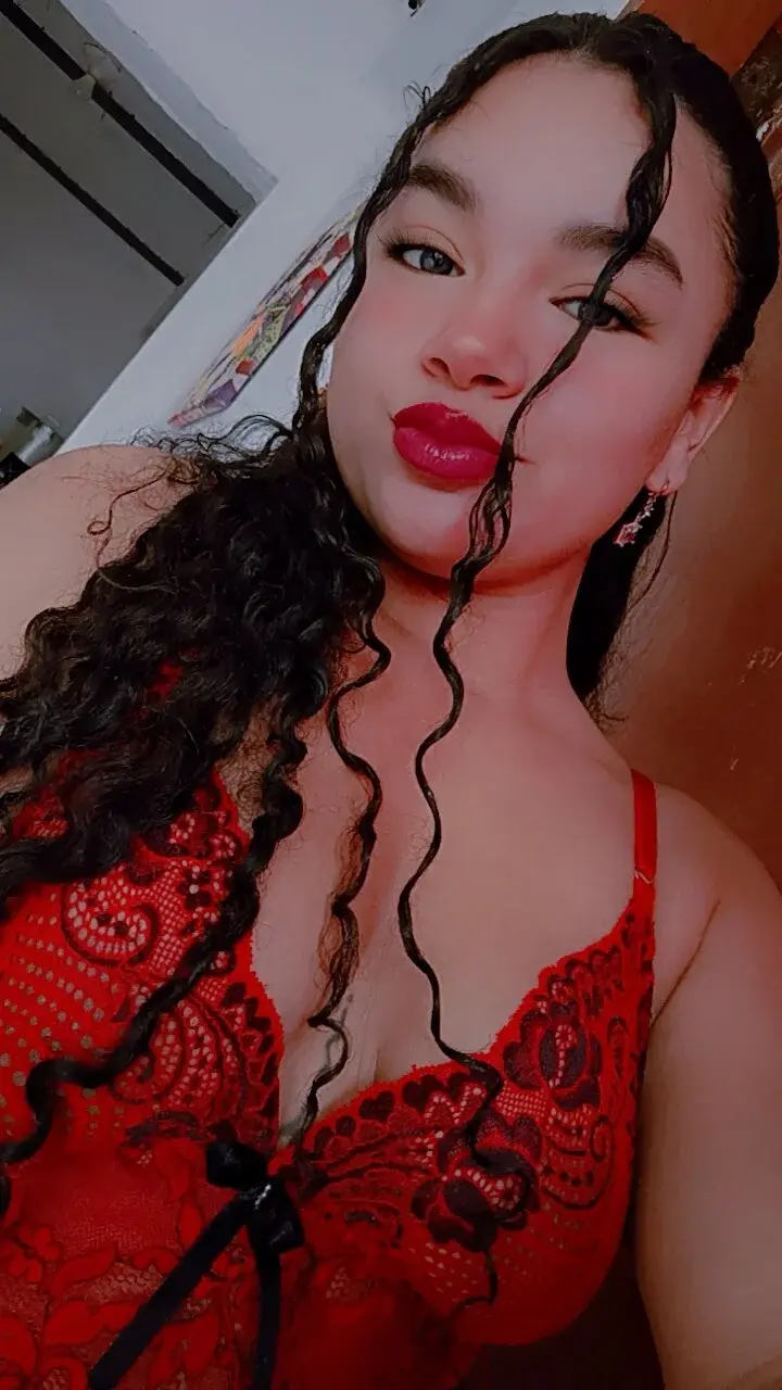 MiaCollinss_09