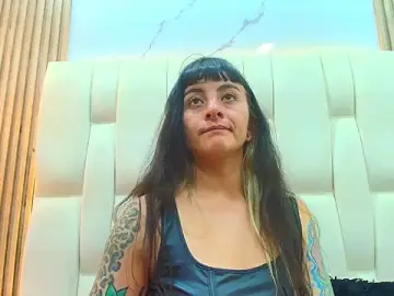 Stripchat Free Porn Cam of Naughty_Kittenm
