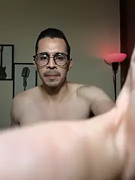 Stripchat Sex Cam of towers_j