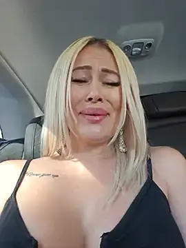Stripchat Free Porn Cam of MILFBARBY