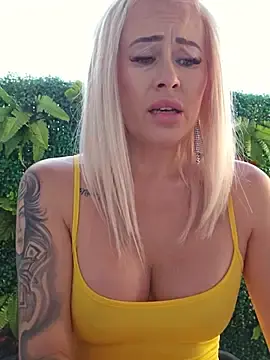 Stripchat Best live sex cam show of MILFBARBY