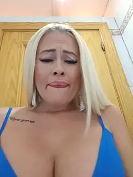 Stripchat Adult Webcam of MILFBARBY