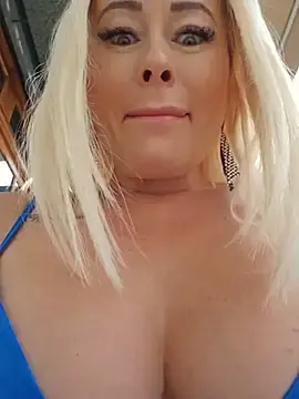 Stripchat Best Webcam of MILFBARBY