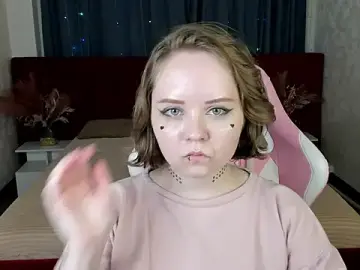 Stripchat Free Porn Cam of Tara-Linn