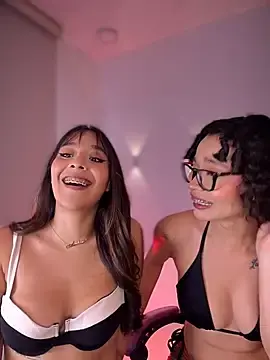 Stripchat Free Live Porn of Amberxbluee