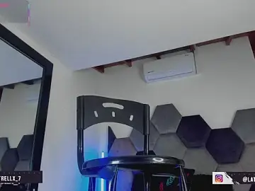 Stripchat Adult Webcam of Latrellx7