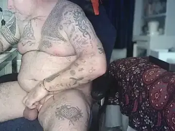 Stripchat Private Sex Chat of Tattooed_Dilf_01