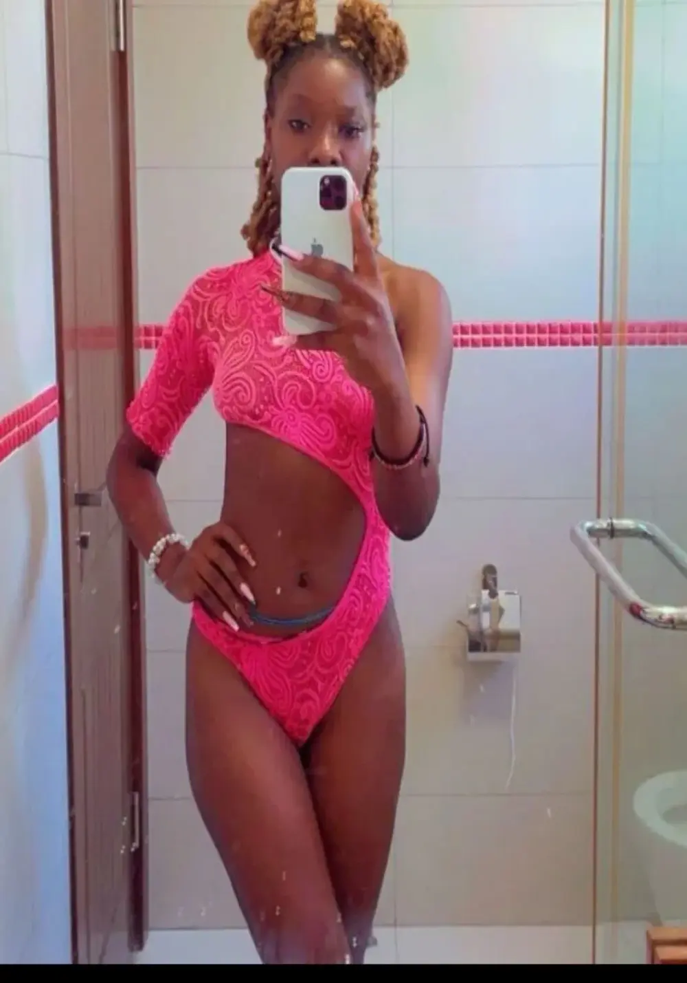 Velvet_Vixenn