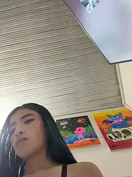Stripchat Sex Cam of Kristin_Ramirez