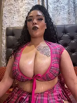 Stripchat Live Porn of SEXYPRADAxx11