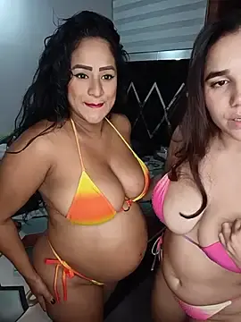 Stripchat Live Sex Cam of ashley69_brown