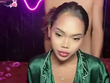 Stripchat Live Sex Cam of ur_holly_lexie