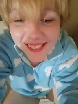 Stripchat Adult Video Chat of wehavepussies_xoxo