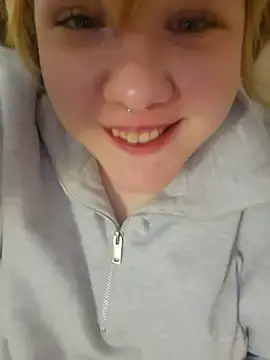 Stripchat Free Live Porn of wehavepussies_xoxo