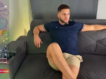 Stripchat Free Live Porn of apolo_strange